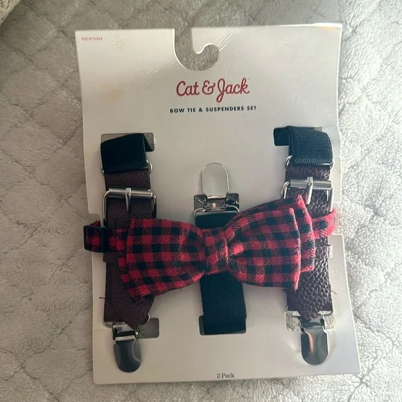 Bow tie and suspenders set
