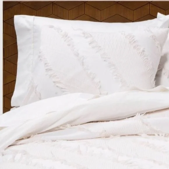 Opalhouse Diagonal Textured Standard Pillow Sham Boho Bedding White
