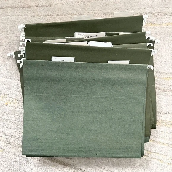 Lot of 25+ Hanging File Folders