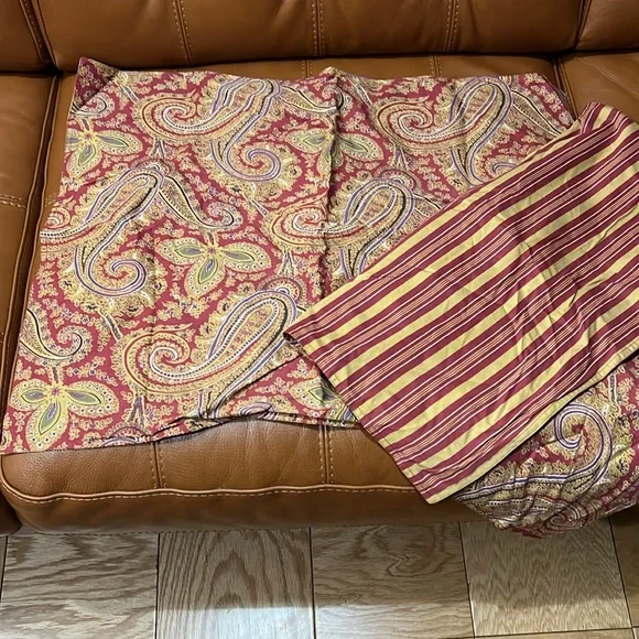 Ralph Lauren Edmonton Paisley Pillow Shams 26”x20”
