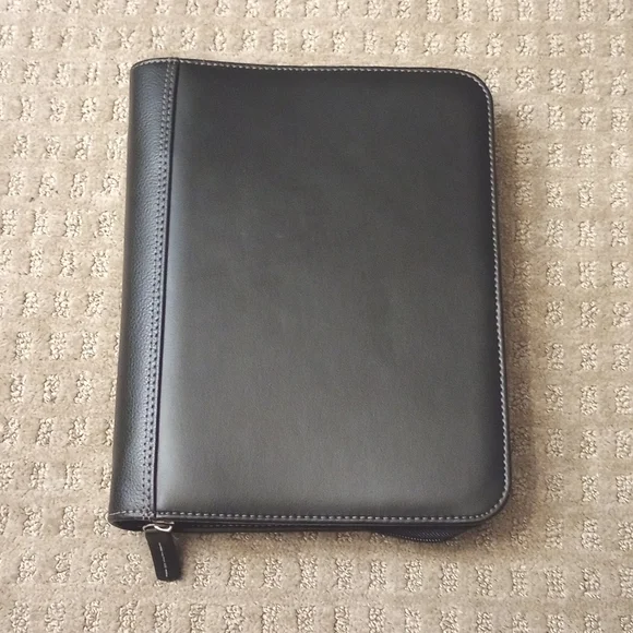 Franklin Covey Black Office Binder