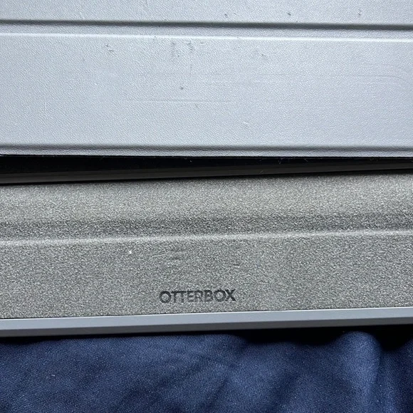IPad air clear otter box case