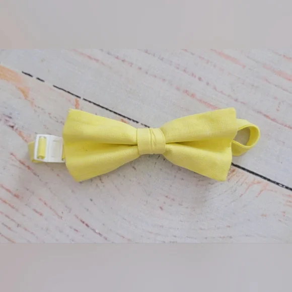 Trendy Ties Yellow Chambray Kids Bow Tie