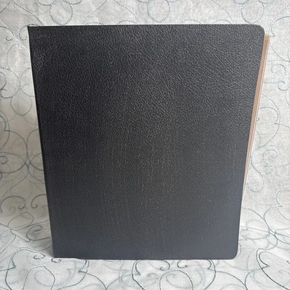 VTG Columbia 3-Ring Binder 3'' Spine Black Pebbled With‎ Thick Plastic Inserts