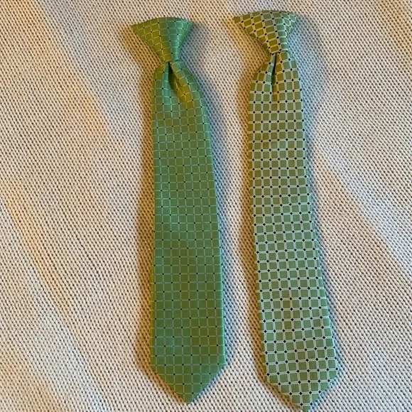 NWOT-Chaps Clip-on Ties (2)
