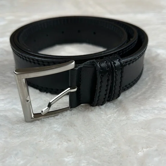 NWOT Handmade in Italy Black Leather Belt with Smooth Finish & Silver Buckle 51