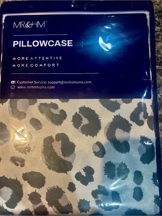 MR&HM White Leopard Print Silk Pillowcases Queen size - Gray on Cream Coloring 🖤