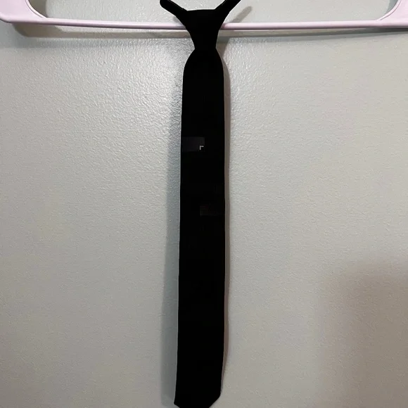 young mans clip on tie