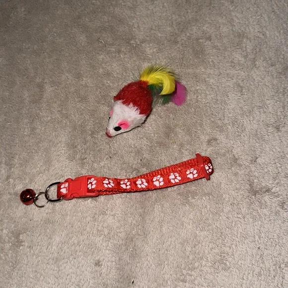 Cat bundle adjustable red collar with paw print and red/white toy mouse New
