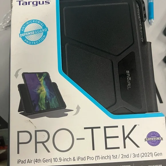 Targus IPad11 air cover. $40