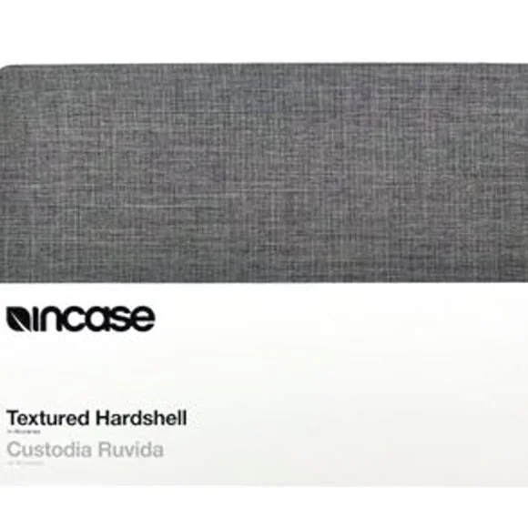 Incase Ash Grey Textured Hardshell in Woolenex for 13-inch MacBook Pro