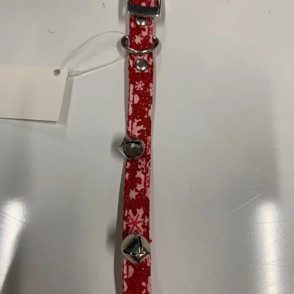New 9-12 dog cat collar snowflake red white bells sparkle