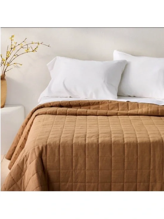 NWT Full/Queen Heavyweight Linen Blend Quilt Warm Brown - Casaluna