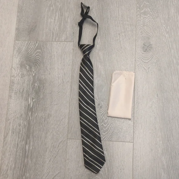 Kids Tie with Hankie