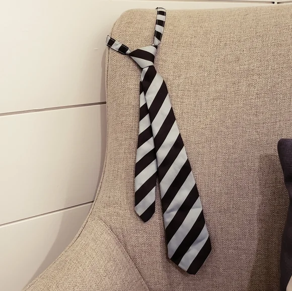 Boys striped neck tie 4-8 yrs old