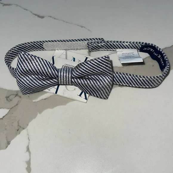 Janie and jack bow tie 2-5 years