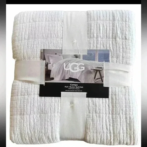 Ugg Campo Full / Queen Quilt Set