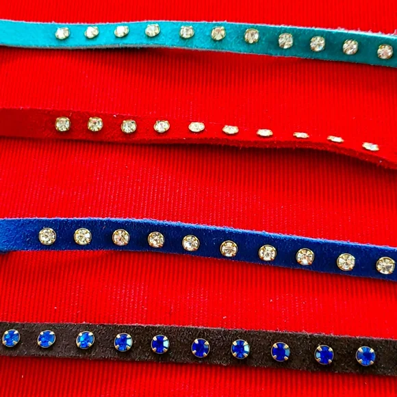 Brand New Set of 4 Velvet With Rhinestones cat collars