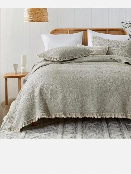 NEW Anthropologie Quilted Textured Bedspread King