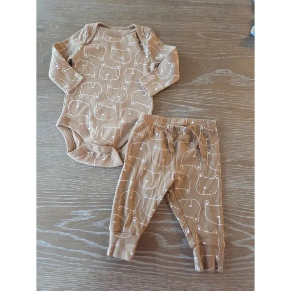Baby gap set 3-6‎ mos