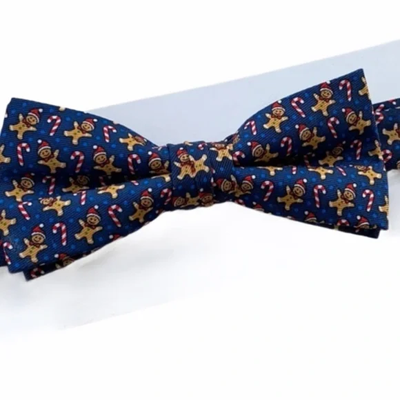 NWT Izod Boy’s Christmas Gingerbread Man Bow Tie