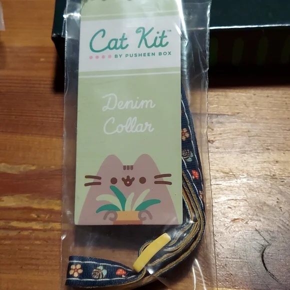 Pusheen pet collar