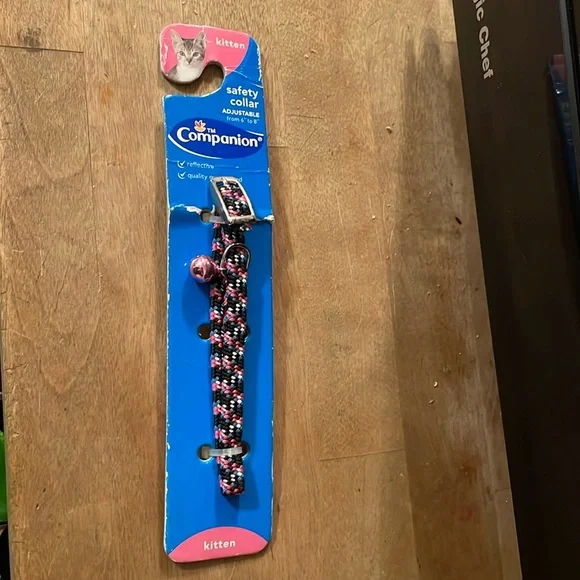 Cat collar new adjustable from 6” to 8 “