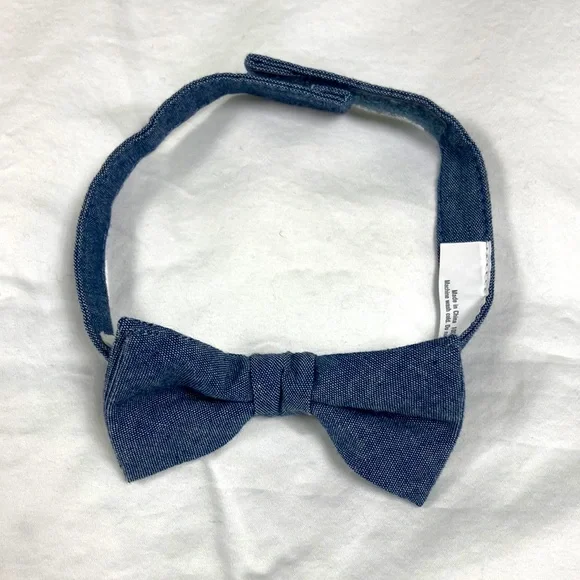 Gymboree boys blue bowtie size XS/S