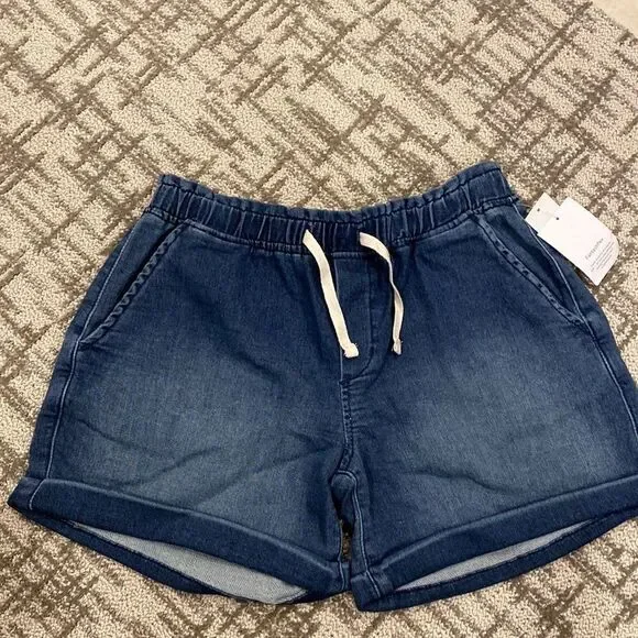 New Gap shorts size XL