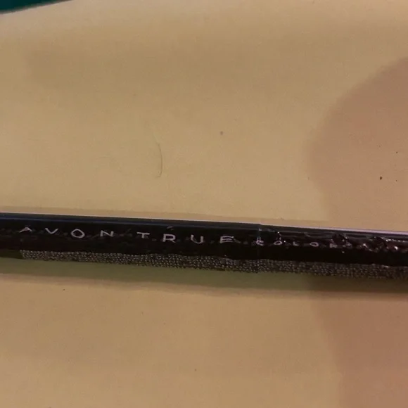 Avon True Color Eyeliner. Majestic Plum