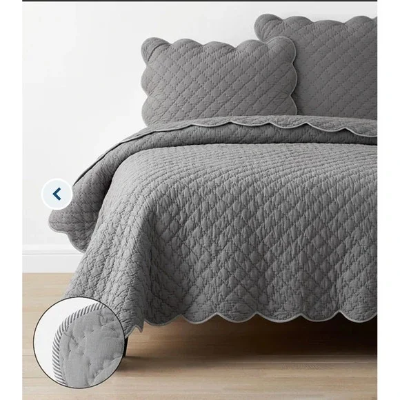 The Company Store Scallop Cotton Quilt Solid Gray/White Trim Twin/TXL $199 NEW!