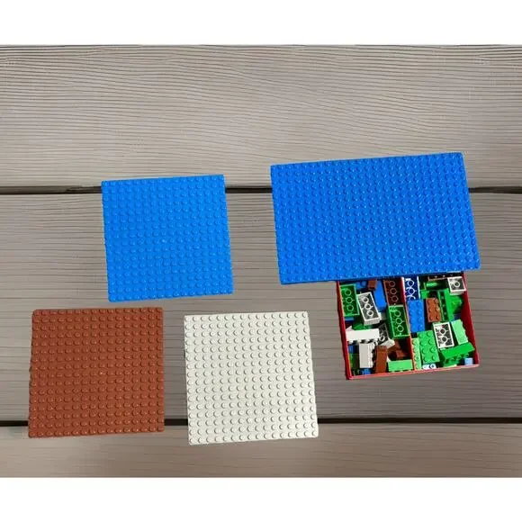 LEGO Red & Blue Storage Box With LEGOS, 2 Small Base and 1 Large Base EUC LOT