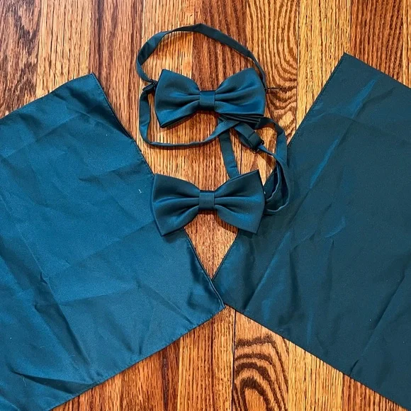 Azazie Teal Bow Tie and Pocket Square Set
