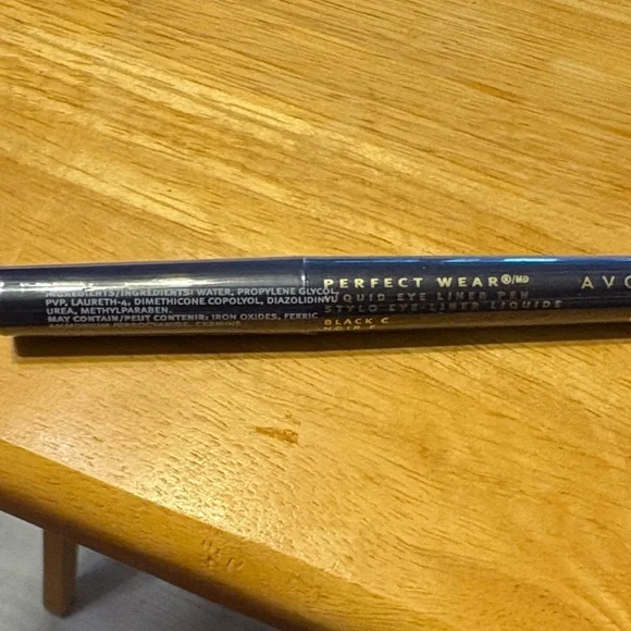 Avon Perfect Wear Liquid Eyeliner in Black