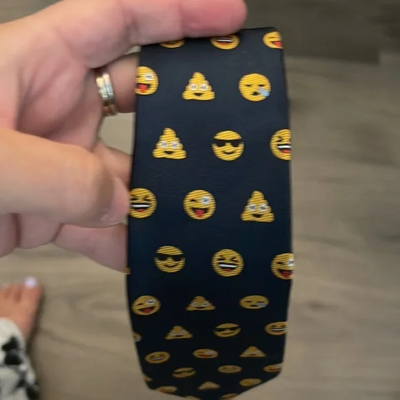 NWOT poop emoji clip on tie