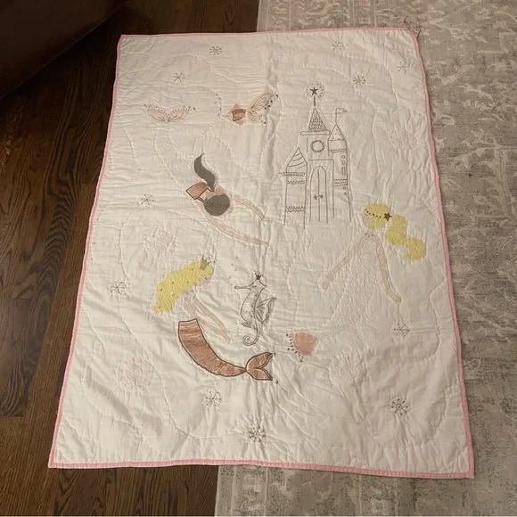 Toddler mermaid castle quilt pink trim‎