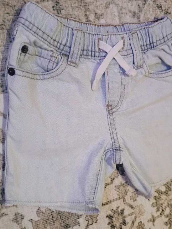 4/$15 Gap Light Denim Cut-Off Shorts, 2T