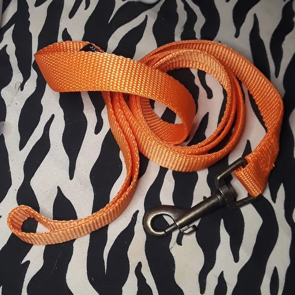 Leash for cat/dog/ferrets New