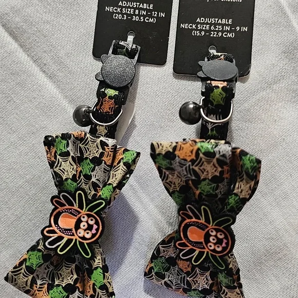 Thrills & Chills Halloween Spiderwebs Bow Tie Kitten/Cat Collar