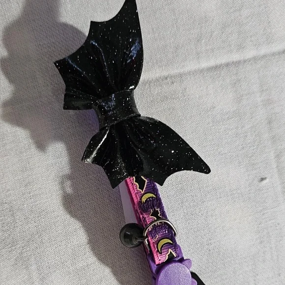Thrills & Chills Glow In The Dark Bat Kitten/Cat Collar