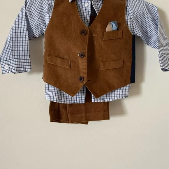 Nautica Brown Vest with Checkered Shirt Set