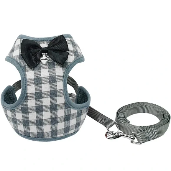 Small Dog & Cat Harness & Leash Set - No Pull Pet Harness -1 left