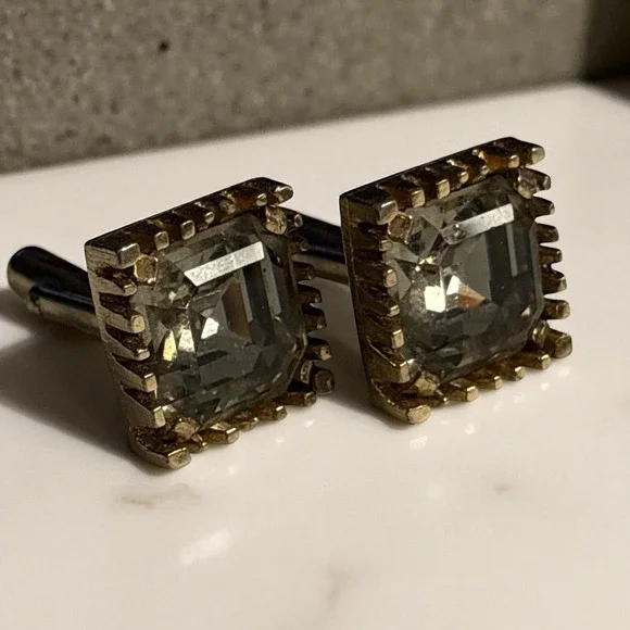 Smoky Gray Cufflinks Large Crystal Rhinestone Gold Tone VTG Square‎ Ridged Edges