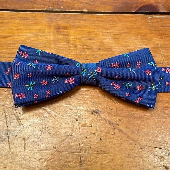 Brooks Brothers Silk Bow Tie