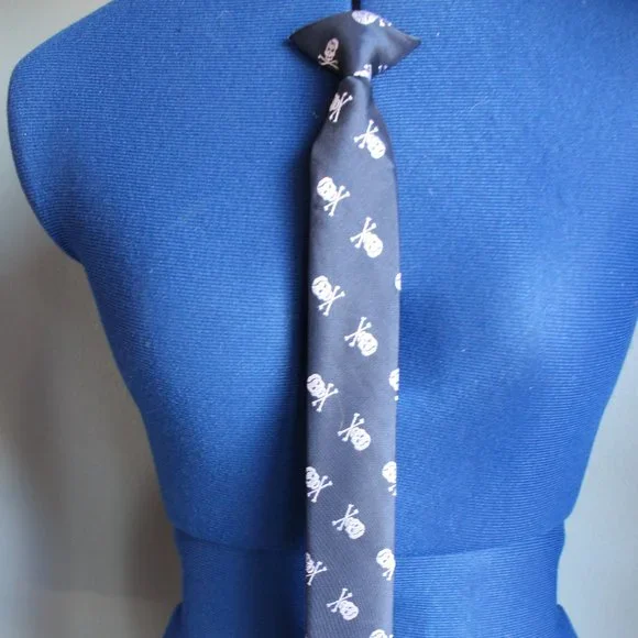 Navy With Silver Skulls Youth Clip-On Necktie