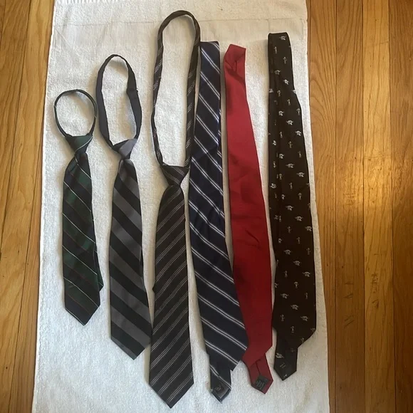 Different colors of ties