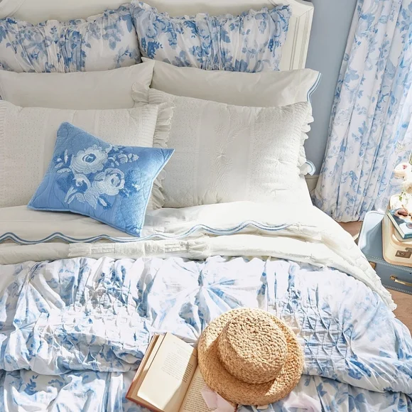 LoveShackFancy Garden Damask Smocked Comforter & Sheet Set Twin