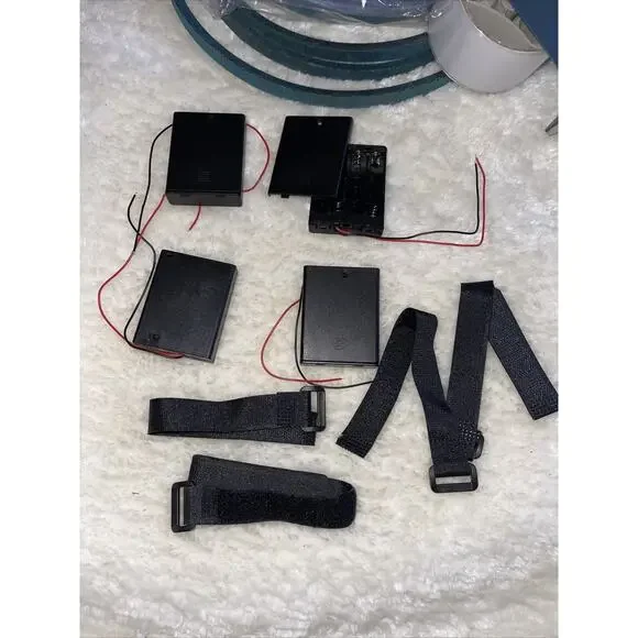 4 x 4-AAA Cells Battery Holder Case‎ Box With Wire Leads & Cover & ON/OFF Switch