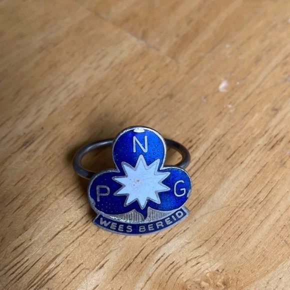 Vintage Girl Scout of Netherlands PNG Wees Bereid Lapel Pin ko