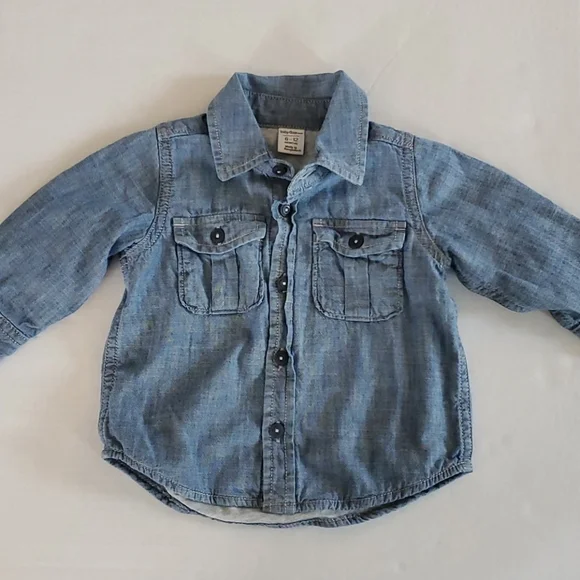 Gap button up denim top